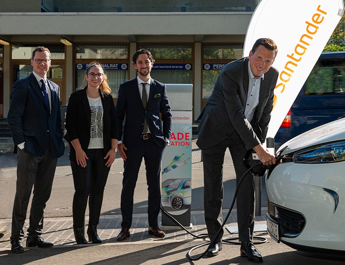 E-Mobil am Campus Saarbrücken: Santander eröffnet E-Ladesäule