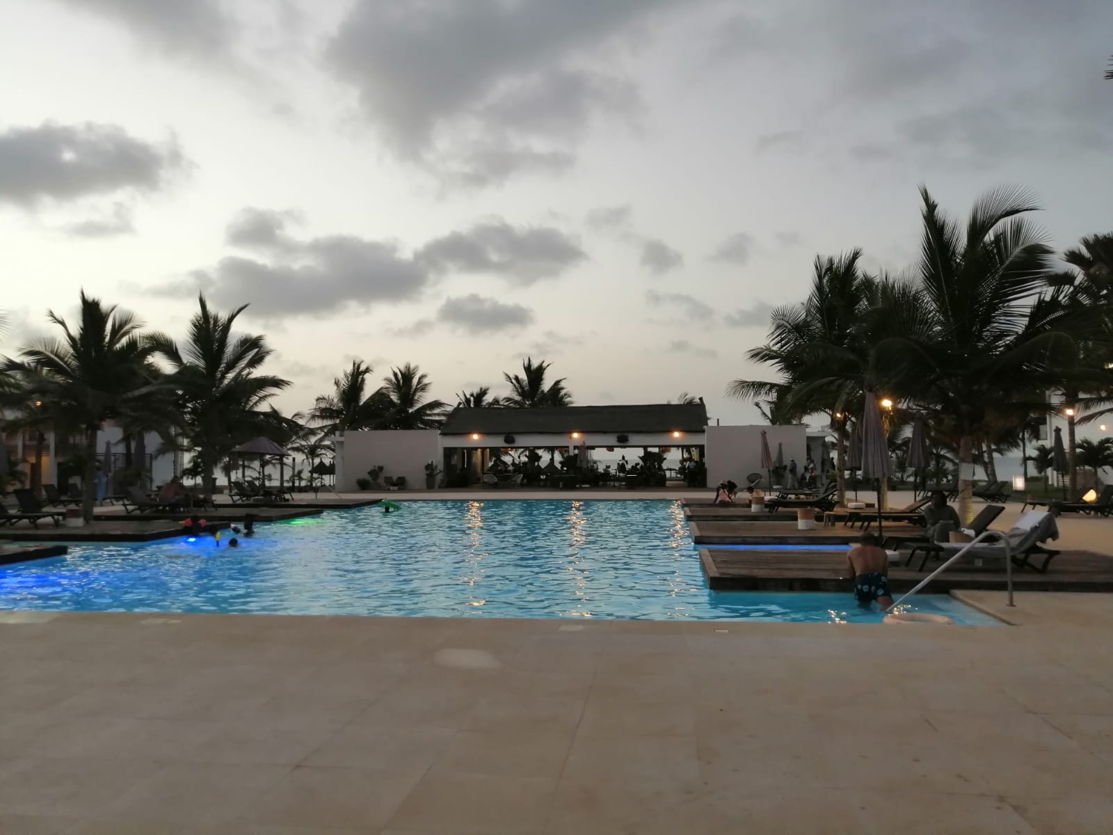 Gambia trotzt der Tourismuskrise: das hervorragende Tamala Beach Resort ist Juli 2021 voll ausgebucht