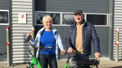 Klimafreundlich auf zwei Rädern: HanseWerk Tochter SH Netz stattet Gemeinde Humptrup mit Elektrofahrrad aus