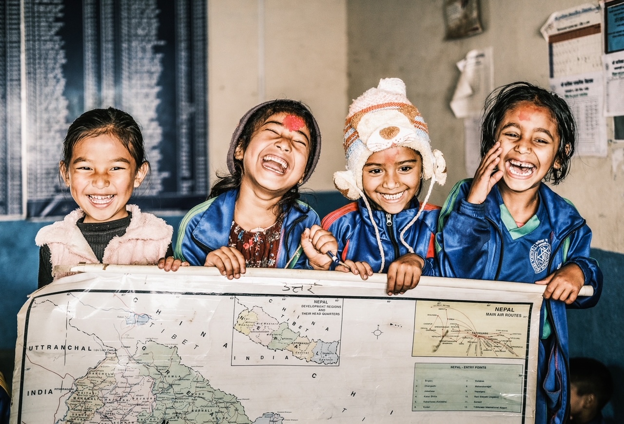 Nachhaltige Bildungschancen für die Kinder in Nepal mit dem Strahlemann-Kalender 2023