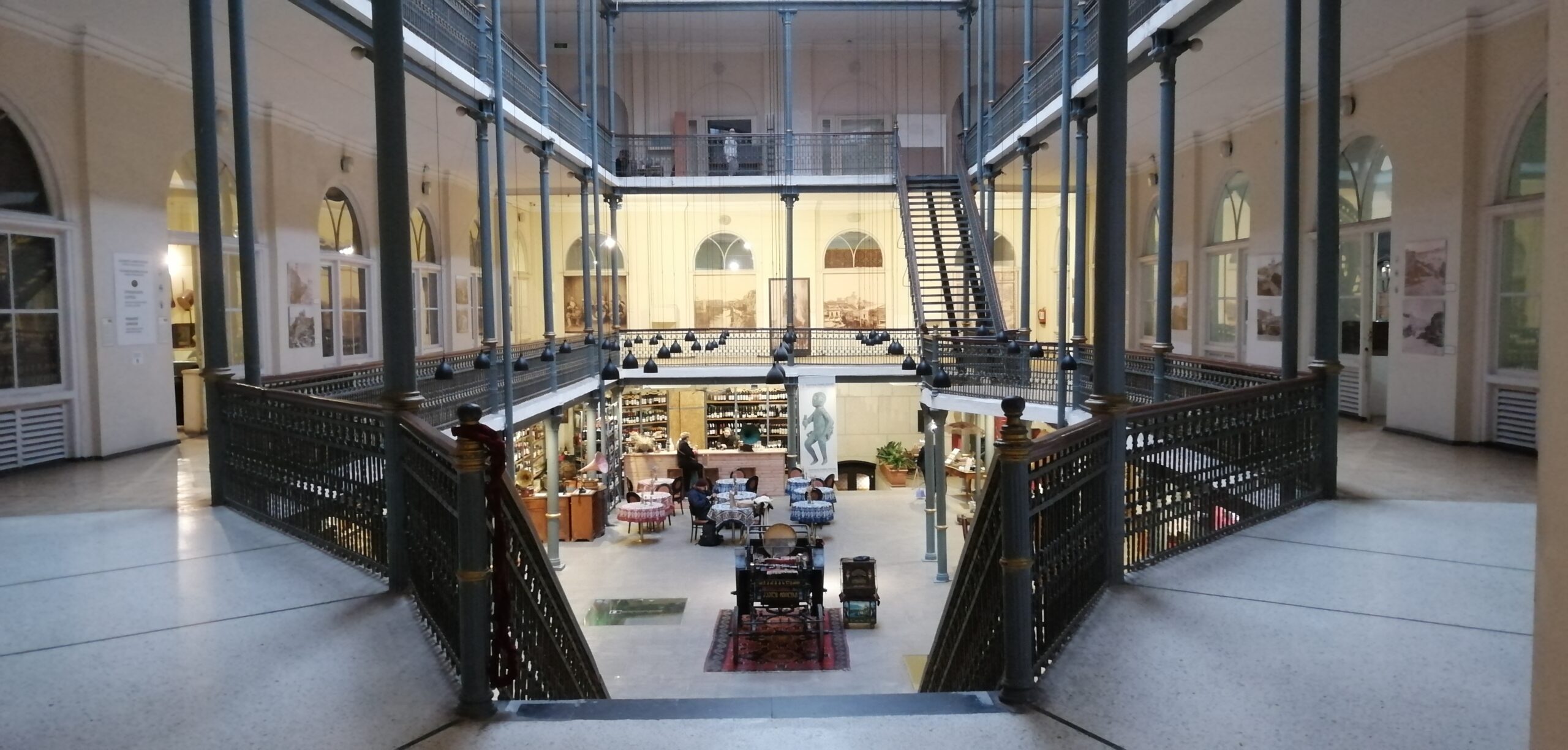 DIE HAUPTSTADT GEORGIENS TIFLIS LOCKT MIT KUNST & GESCHICHTE! WAS MACHT DIE METROPOLE AM FLUSS KURA SO EINZIGARTIG? DIE HAUPTSTADT GEORGIENS TIFLIS LOCKT MIT KUNST & GESCHICHTE! WAS MACHT DIE METROPOLE AM FLUSS KURA SO EINZIGARTIG?