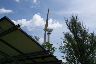 Digitalisierung für die Energiewende: E.DIS prüft Anlagen für erneuerbare Energien am Stromnetz automatisch