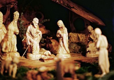 Nachhaltig und festlich: Edle Bethlehem Weihnachtskrippen aus Olivenholz