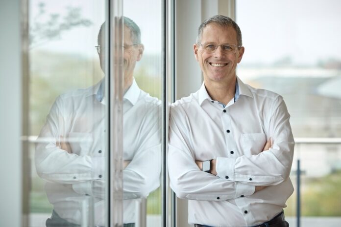 Telekommunikation: LWLcom wächst durch rrbone-Übernahme zum starken Netzbetreiber